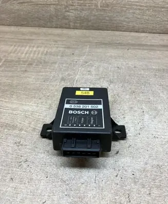 Mercedes-Benz C W203 Fan control module 0538201502