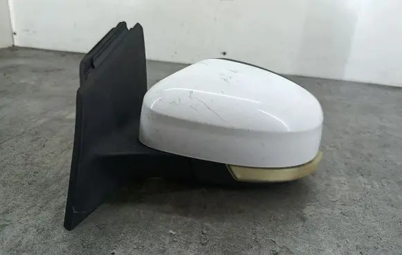 Ford Focus Front door electric wing mirror