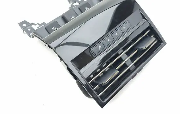 Land Rover Range Rover Sport L461 Rear air vent grill M8E2014A22A M9R318D687MB M8E204569B
