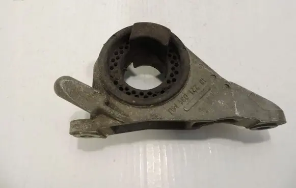 Opel Astra H Engine mount vacuum valve 13221031