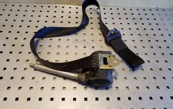 Audi A3 S3 8L Front seatbelt 1J0201894A