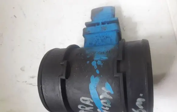Opel Astra H Mass air flow meter 