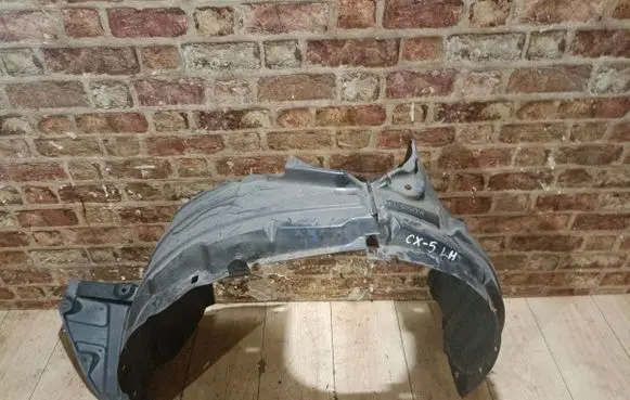 Mazda CX-5 Front arch 