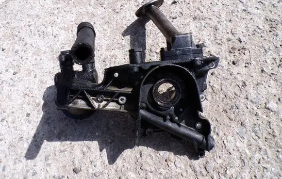 Alfa Romeo 156 Oil pump 37005901
