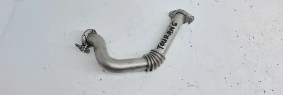 Volkswagen Touran II EGR valve line/pipe/hose 070131548C