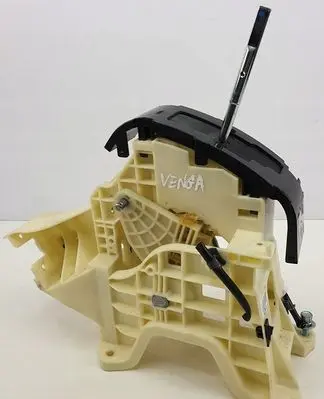 KIA Venga Gear shifter/selector 467001P100