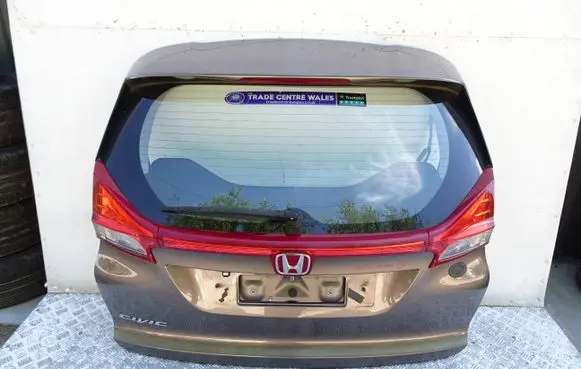 Honda Civic IX Truck tailgate
