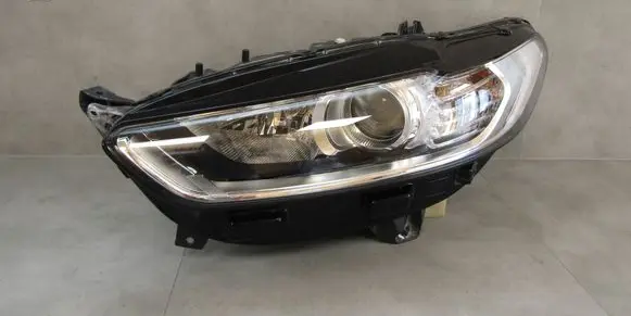 Ford Mondeo MK V Headlight/headlamp DS7313W030AE L90002822 89906732