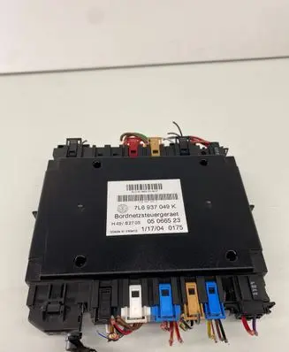 Volkswagen Touareg I Comfort/convenience module 7L6937049K 05066523 H49S2703