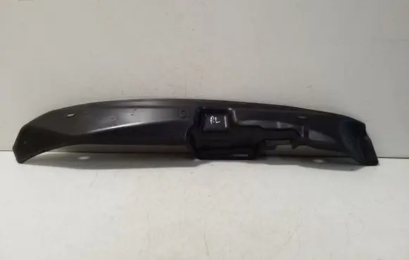 Volvo XC90 Fender end trim 31353952