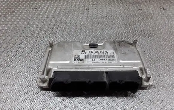 Volkswagen Polo IV 9N3 Engine control unit/module 03C906057AG 0261201667