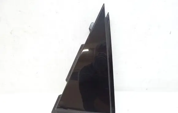 Rear door trim (molding)