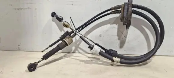 Renault Laguna III Gear shift cable linkage 9611977
