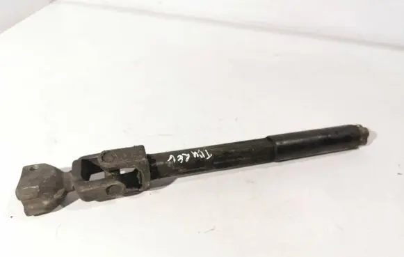 Volkswagen Touareg I Steering column universal joint
