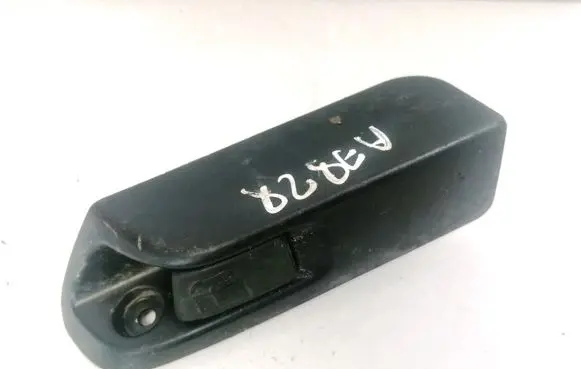 Toyota Auris E180 Fuel tank opening switch 