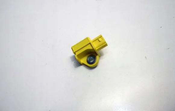 Suzuki SX4 S-Cross Airbag deployment crash/impact sensor 3F92076SA0
