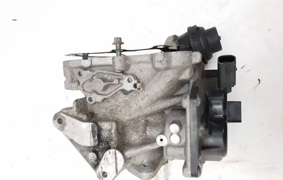 Audi A5 Sportback 8TA EGR valve cooler V29009970D 3282005752 03L131512D