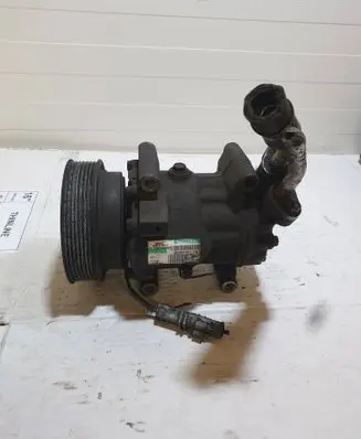 Renault Clio III Air conditioning (A/C) compressor (pump) 8200357173 11511306662 R134a1446