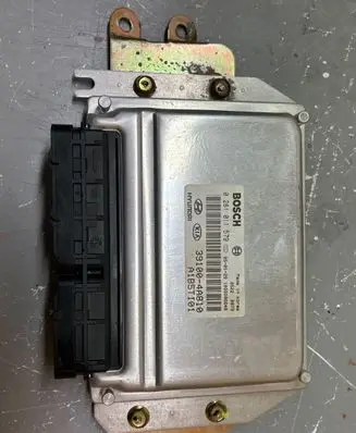 KIA Sorento Engine control unit/module 0281011579 391004A8