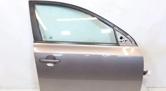 KIA Ceed Front door 
