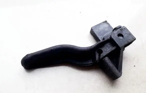 Opel Vectra B Engine bonnet (hood) release handle 7002346