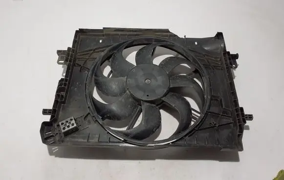 Dacia Duster II Radiator cooling fan shroud 214818665R