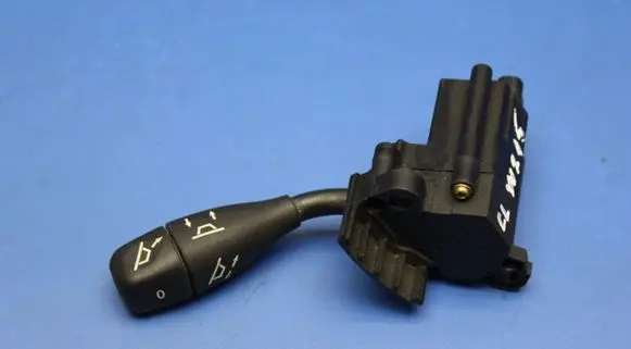 Mercedes-Benz CL C215 Steering wheel adjustment handle/lever A2205450022