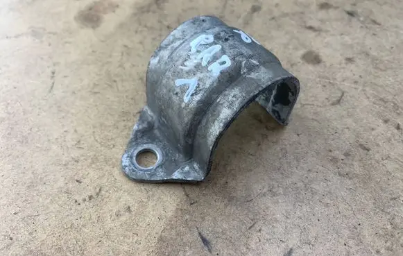 BMW 3 E46 Sway bar bush bracket, front 31351094552 1094552