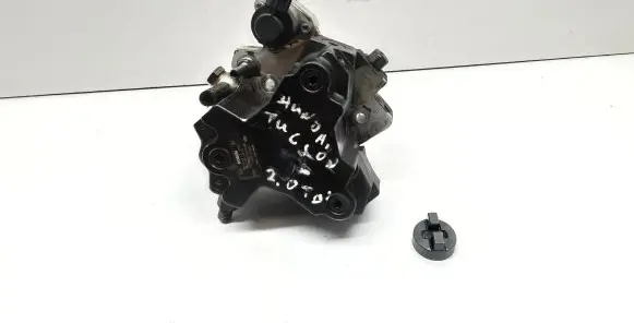 Hyundai Tucson LM Fuel injection high pressure pump 0445010121 3310027400