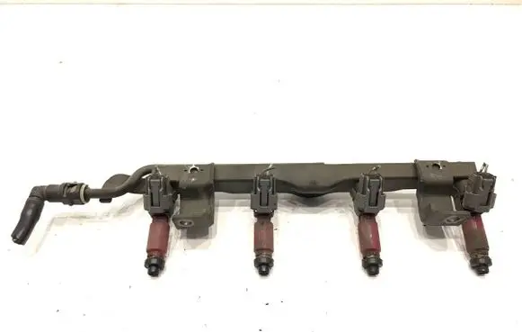 Mazda 3 I Fuel main line pipe 