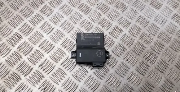 Audi A1 Gateway control module 8U0907468A