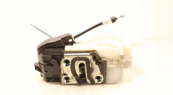 KIA Ceed Front door lock 4706F
