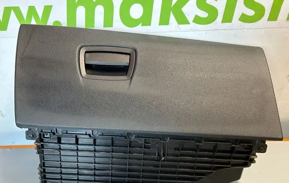 BMW 5 F10 F11 Glove box 9166683 112420 07971