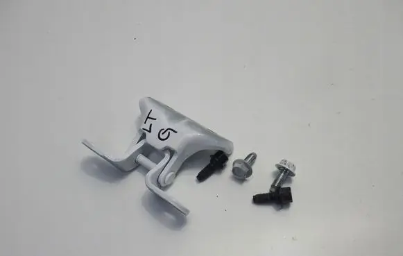 Hyundai Bayon Rear door upper hinge