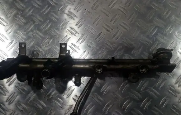 BMW 3 E46 Fuel main line pipe D3768FA 1247931