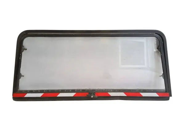 Mitsubishi L200 Opening tailgate glass P47DC100