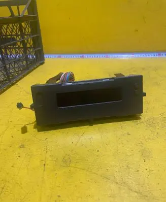 Renault Clio III Screen/display/small screen 8200755144