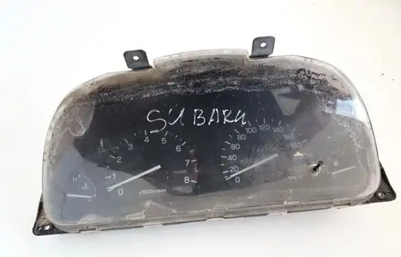 Subaru Impreza I Speedometer (instrument cluster) FS0173011 FS-0173-011