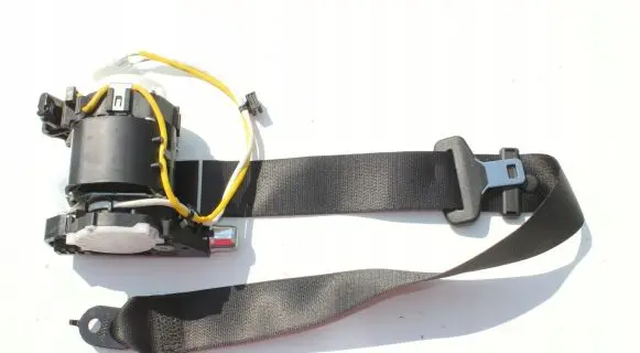 BMW 6 F06 Gran coupe Front seatbelt 72117268770