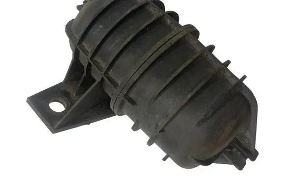 Vacuum air tank