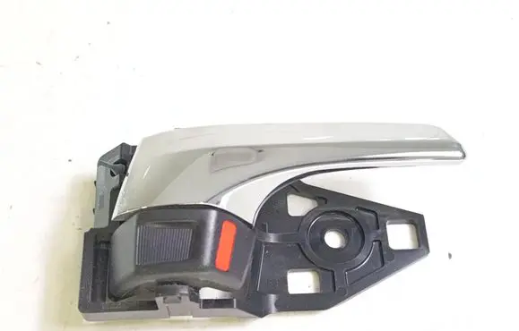 Toyota RAV 4 (XA40) Front door interior handle