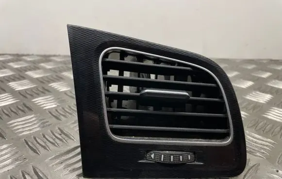 Volkswagen Golf VII Dashboard side air vent grill/cover trim 5G2819704H 5G2819248B 5G2819710B