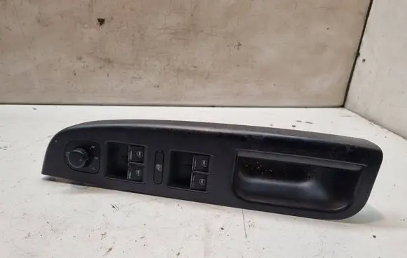 Volkswagen Golf V Electric window control switch 1K4868049B