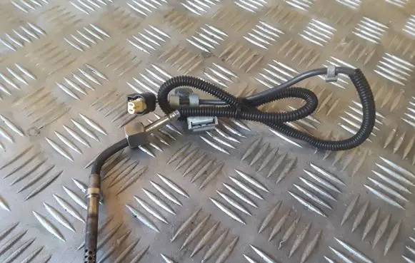 Mercedes-Benz ML W166 Exhaust gas temperature sensor A0009050332