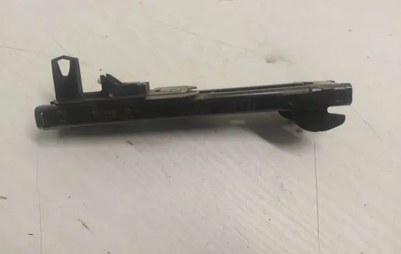 Audi Q7 4L Seat belt adjustment motor 8E0857833F