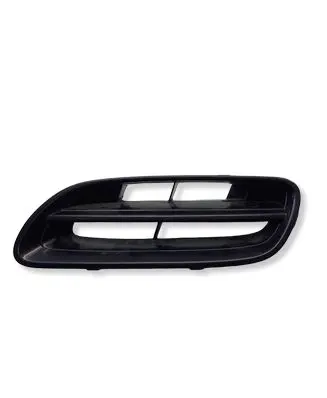 Nissan Micra Front bumper lower grill 623106F725