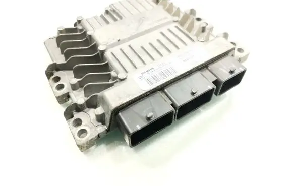 Renault Scenic II - Grand scenic II Engine control unit/module 8200565863 8200592611 S122326109A