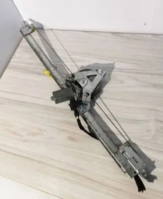 Renault Trafic II (X83) Front door window regulator with motor 7700311820 91165704