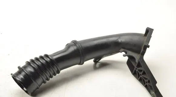 Volvo V50 Intercooler hose/pipe AV6Q9351AE