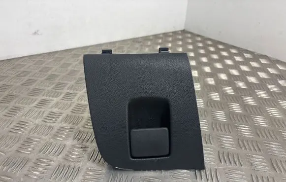 Opel Astra K Glove box 39050142 2518353 888403685